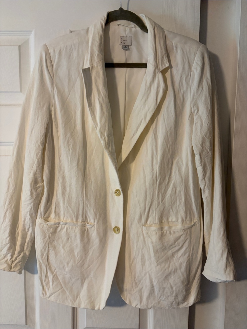 Women's Cream Single-Breasted Blazer